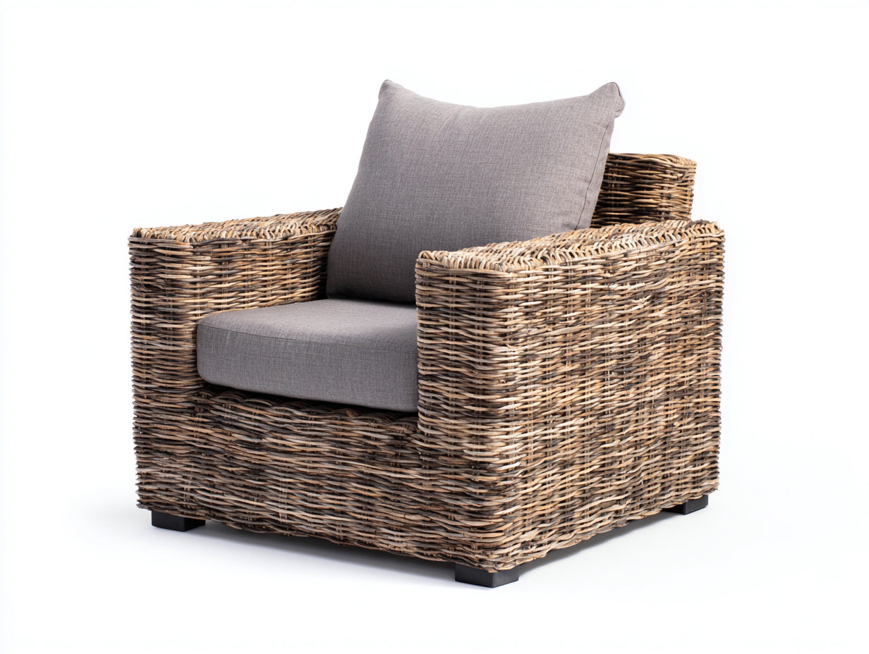 Sillón de ratán natural diseño artesanal con cojín gris estilo rústico moderno 85x85x78 cm