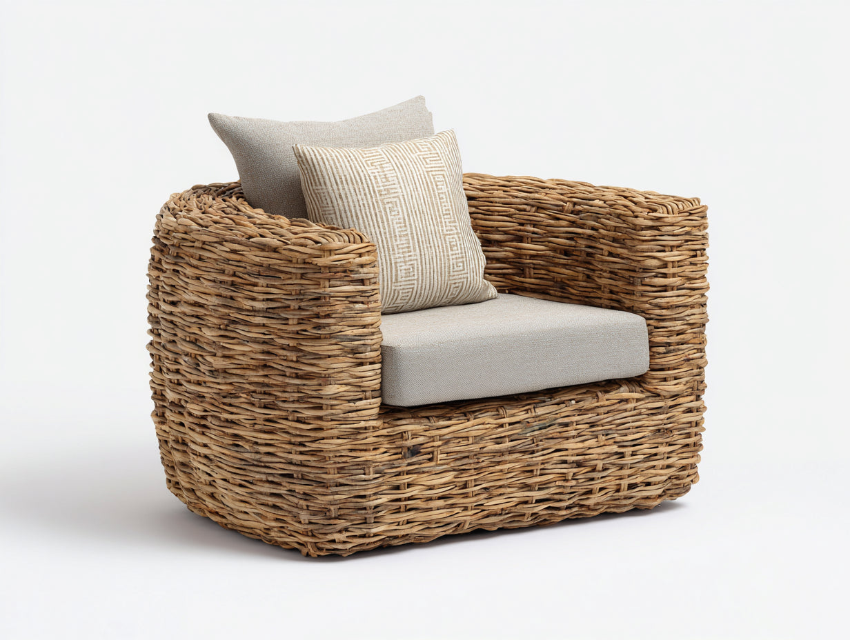 Sillón de ratán natural con cojines beige estilo artesanal diseño exterior interior 85x85x75 cm